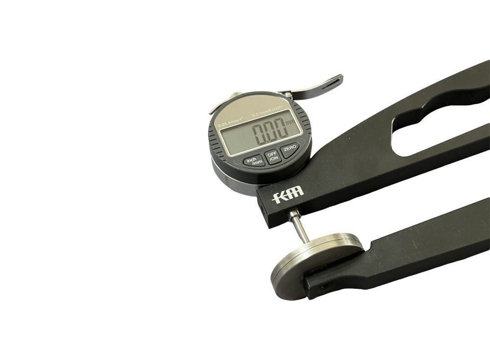 Optional Ceramic Measuring Face Measuring Depth 400mm Throat Digital Thickness Gauge with LCD Display